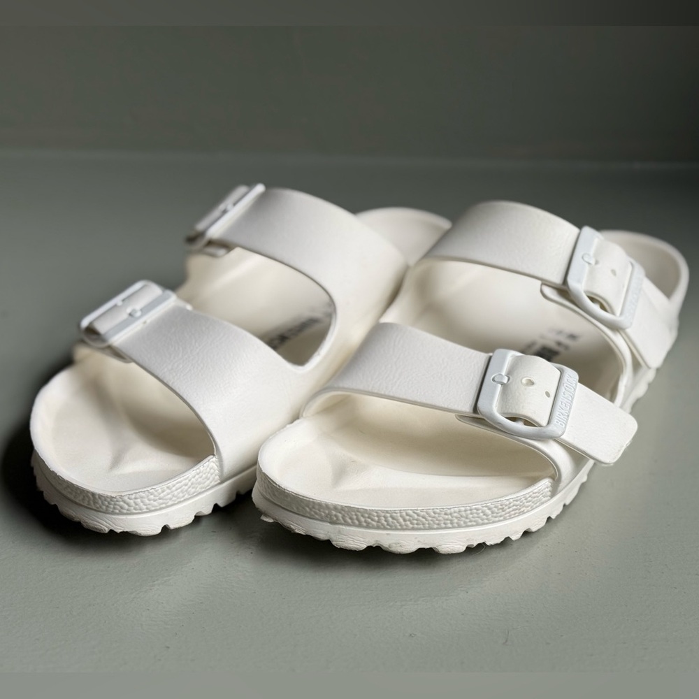 Birkenstock | Women’s Arizona Essentials | White | Size 38 | EUC